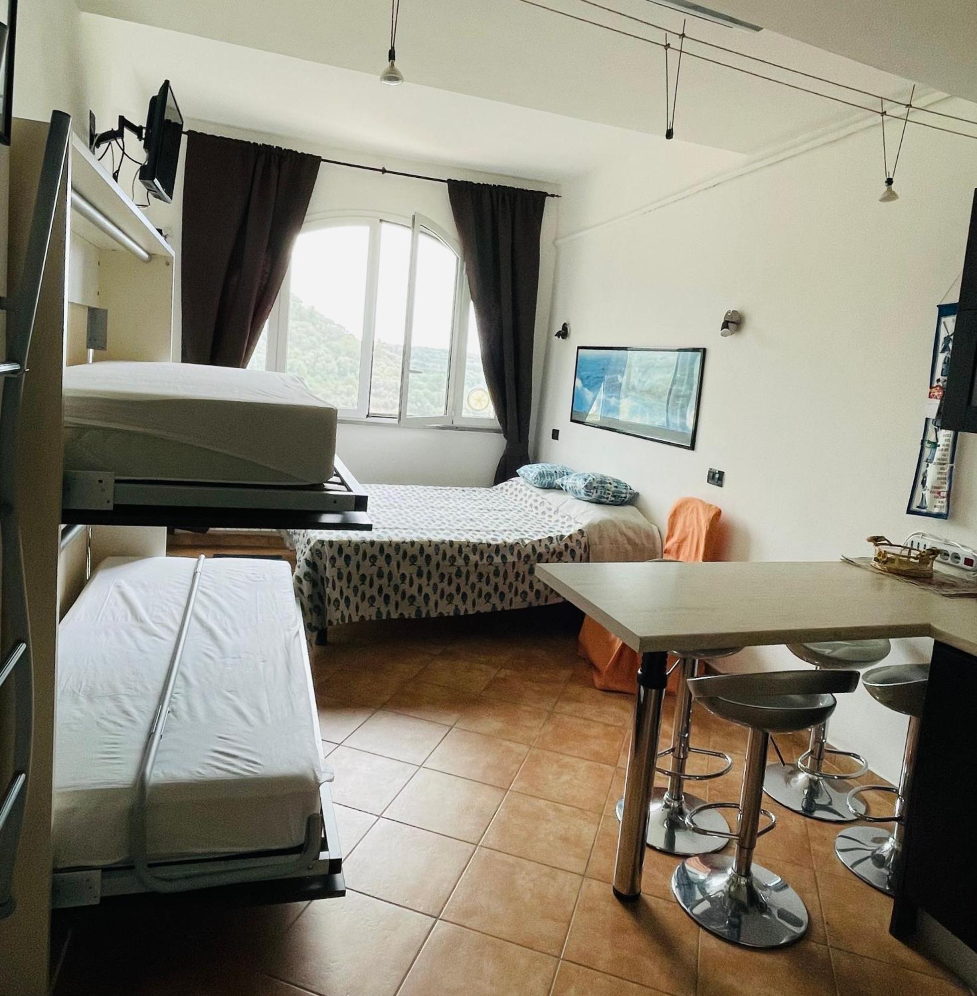 Piccola Navetta Apartment Diano San Pietro Ngoại thất bức ảnh